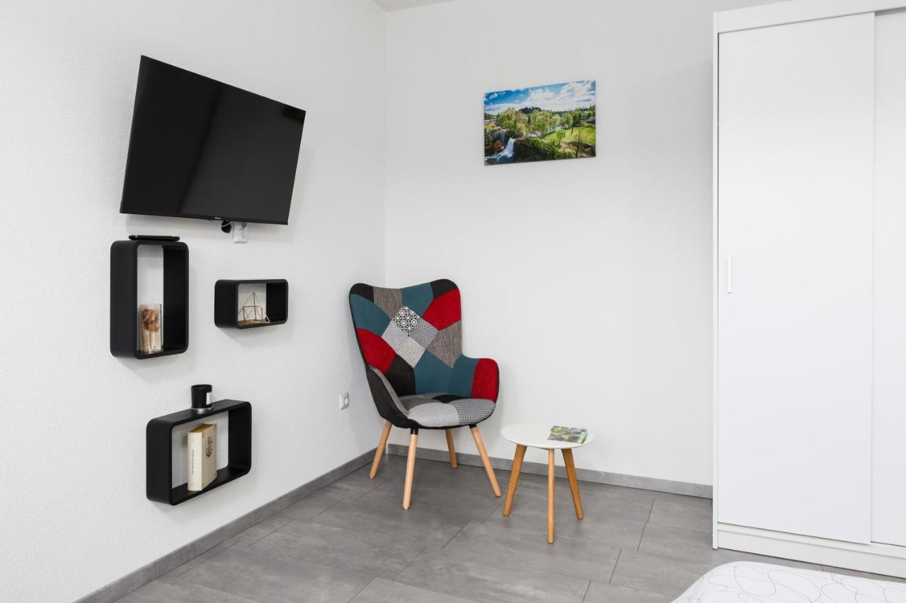 Studio Apartman Sirius Slunj Ngoại thất bức ảnh